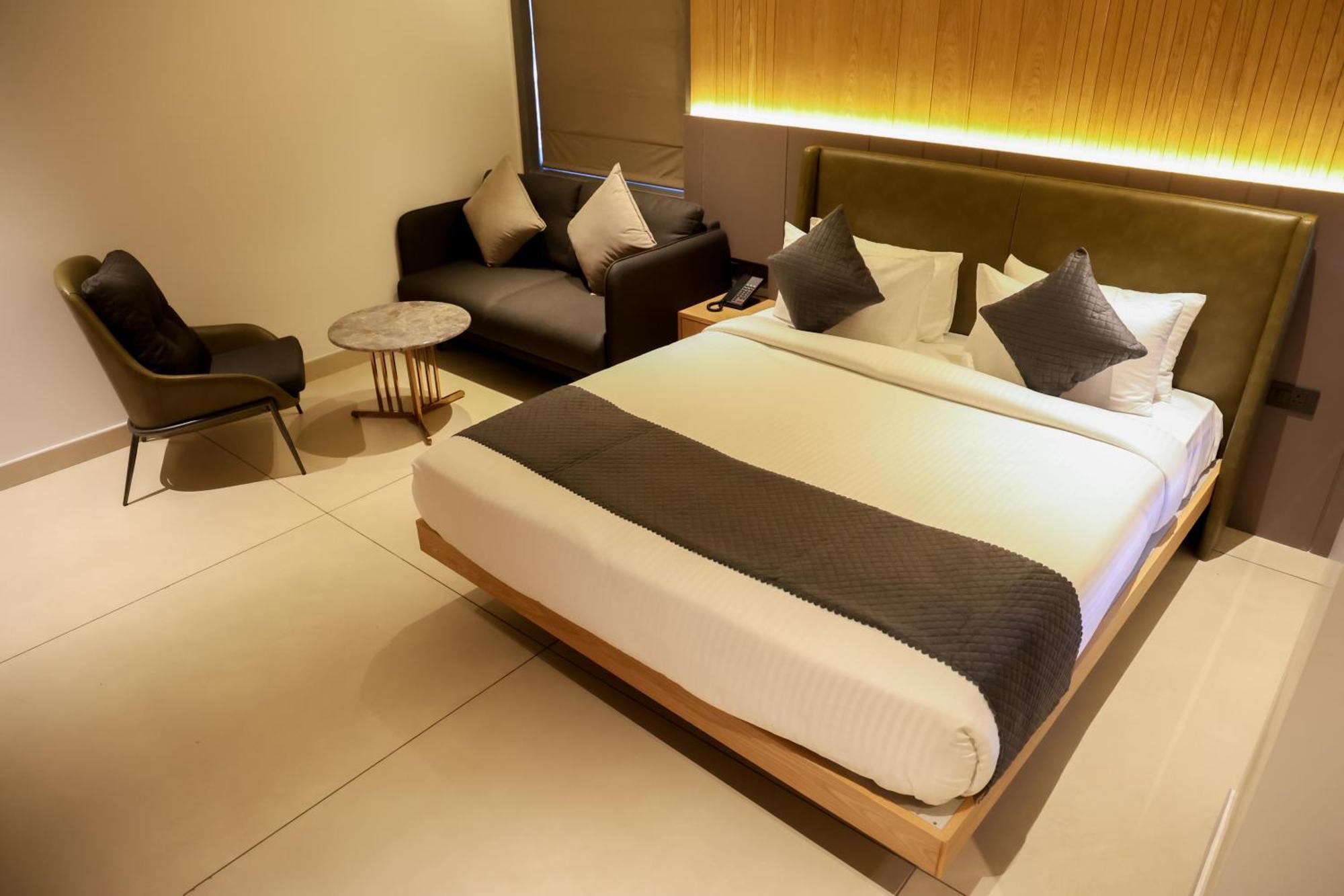 Raga - A Boutique Hotel Belgaum Exterior photo